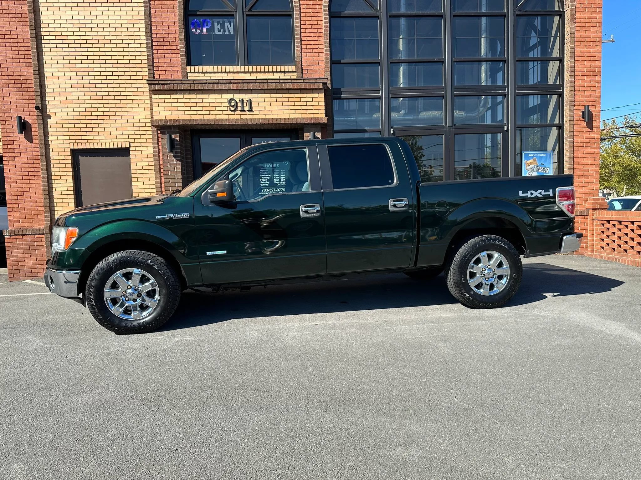 Used 2013 Ford F150 XLT w/ Luxury Equipment Group AWD/4WD image 4