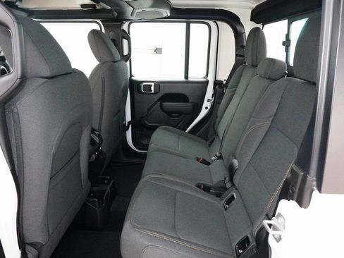 New 2026 Jeep Gladiator Sport image 11