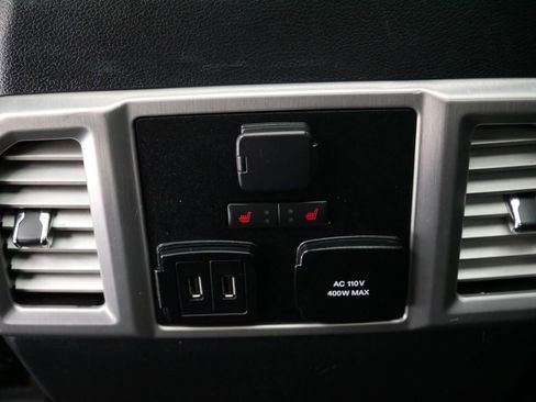 Used 2020 Ford F150 Platinum w/ Equipment Group 701A Luxury image 14