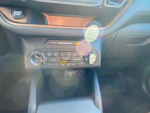 Used 2023 Ford Bronco Sport Outer Banks image 17