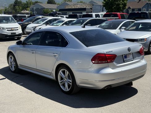 Used 2013 Volkswagen Passat TDI SEL Premium FWD image 6