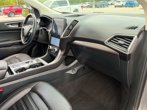 Used 2024 Ford Edge SEL w/ Convenience Package AWD/4WD image 10