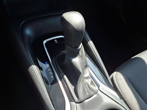 Used 2023 Toyota Corolla LE FWD image 14