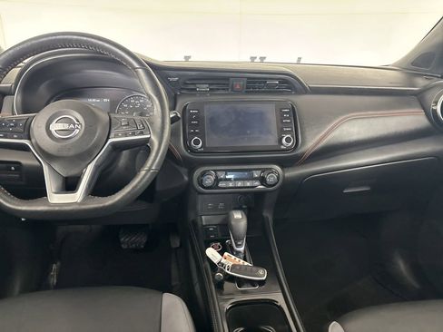 Used 2023 Nissan Kicks SR w/ SR Premium Package image 20