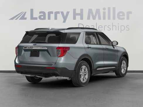 Certified 2023 Ford Explorer XLT w/ Equipment Group 202A image 2