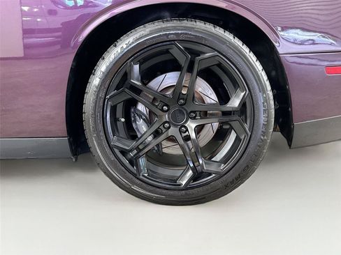 Used 2020 Dodge Challenger R/T Scat Pack w/ Scat Pack Stripe RWD image 31
