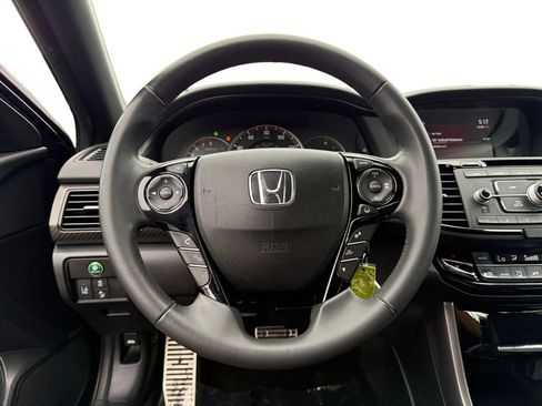 Used 2016 Honda Accord Sport image 12