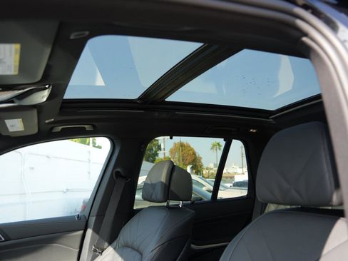 New 2026 BMW X5 M60i w/ Executive Package image 16