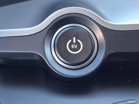 New 2025 Kia EV6 Light w/ Light LR Technology Package image 26