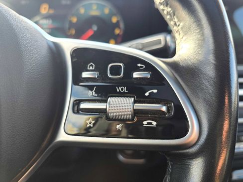 Used 2021 Mercedes-Benz GLS 450 4MATIC image 35