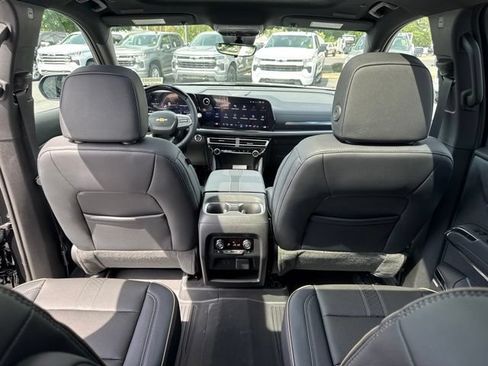 New 2026 Chevrolet Traverse High Country w/ LPO, Floor Liner Package AWD/4WD image 16