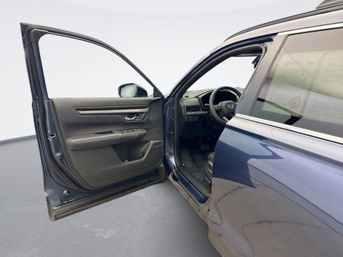 Used 2023 Honda CR-V Sport image 9