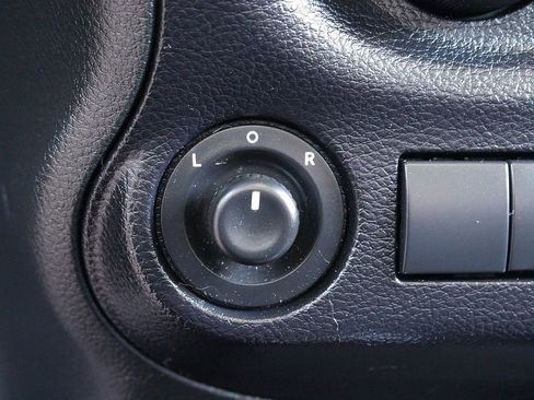 Used 2015 Jeep Wrangler Unlimited Sport w/ Quick Order Package 24S AWD/4WD image 35