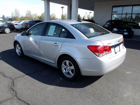 Used 2015 Chevrolet Cruze LT image 3