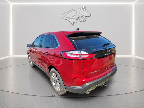 Used 2024 Ford Edge Titanium AWD/4WD image 2