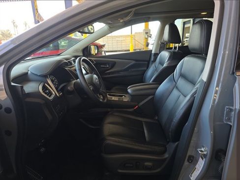 Used 2023 Nissan Murano SL w/ SL Moonroof Package image 3