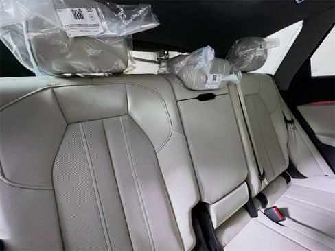 New 2025 Audi Q5 Premium Plus image 25