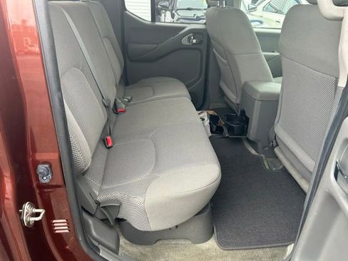 Used 2017 Nissan Frontier SV w/ SV Value Truck Package image 18