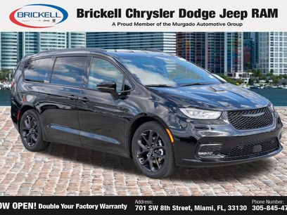 New 2026 Chrysler Pacifica Limited