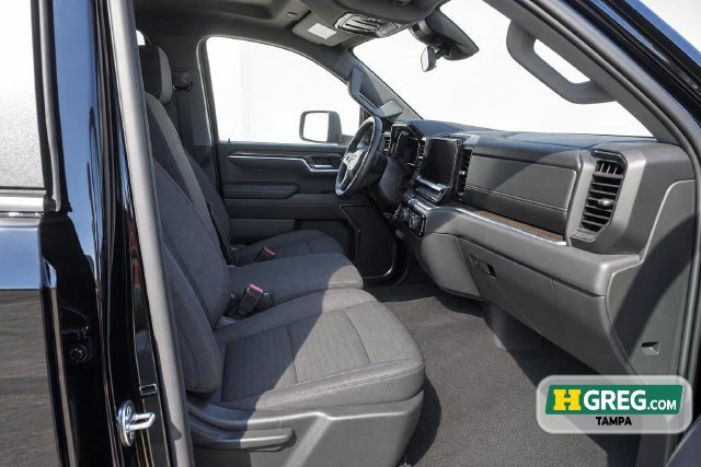 Used 2024 Chevrolet Silverado 1500 LT AWD/4WD image 11