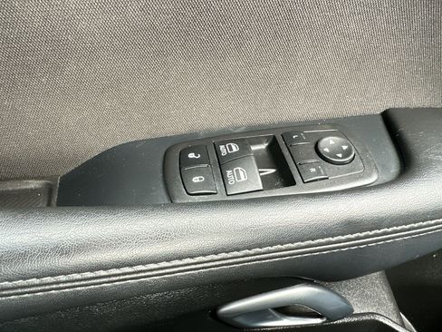 Used 2023 Dodge Challenger SXT AWD/4WD image 19
