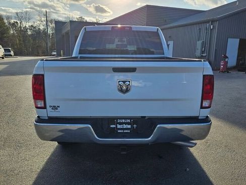 Used 2022 RAM 1500 Classic SLT image 12