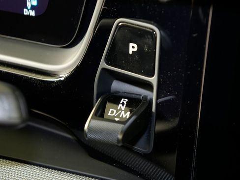 New 2026 Porsche Cayenne Coupe AWD/4WD image 25