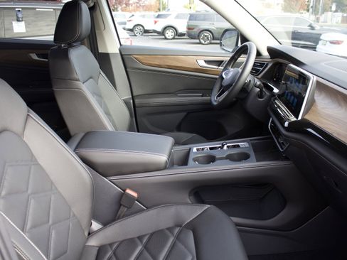 New 2026 Volkswagen Atlas SE image 37