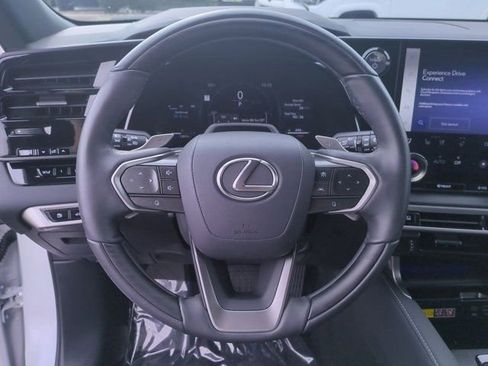 Used 2025 Lexus RX 350 w/ Convenience Package image 19