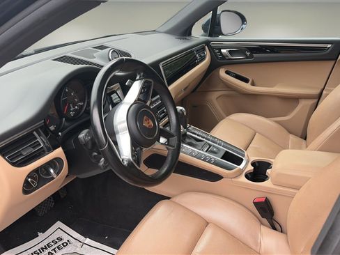 Used 2019 Porsche Macan AWD/4WD image 15