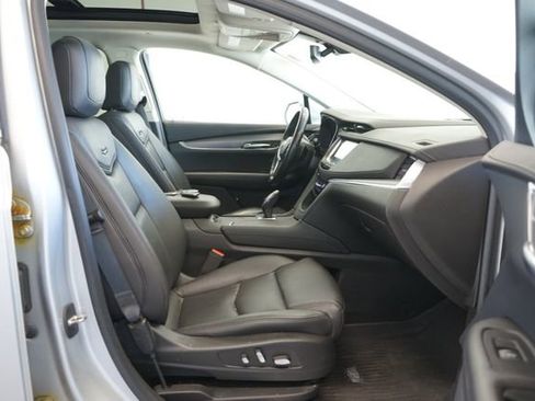 Used 2019 Cadillac XT5 Luxury w/ Trailering Package AWD/4WD image 33