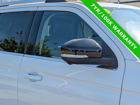 Certified 2025 Ford Expedition Max Platinum AWD/4WD image 10