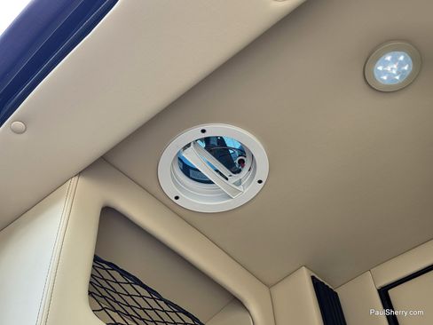 Used 2020 Mercedes-Benz Sprinter 2500 image 9