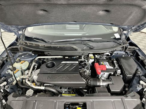 Used 2024 Nissan Rogue SV AWD/4WD image 32