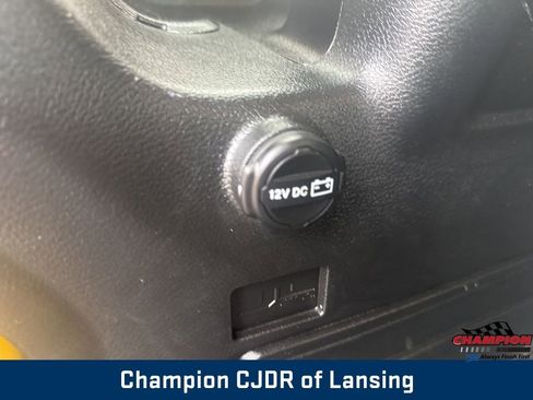 Used 2021 Jeep Wrangler Unlimited Rubicon w/ Cold Weather Group image 15