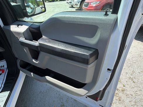 Used 2018 Ford F150 XL w/ Equipment Group 101A Mid RWD image 25