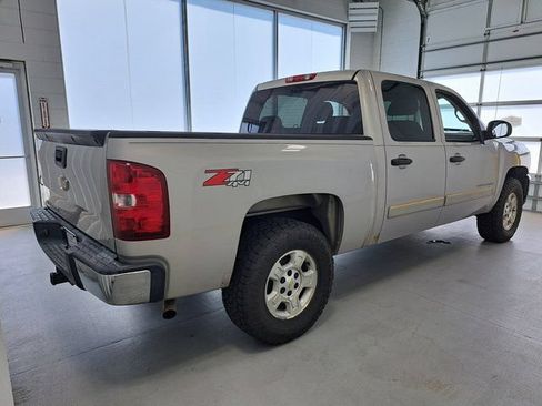 Used 2008 Chevrolet Silverado 1500 LT w/ Towing Package AWD/4WD image 5