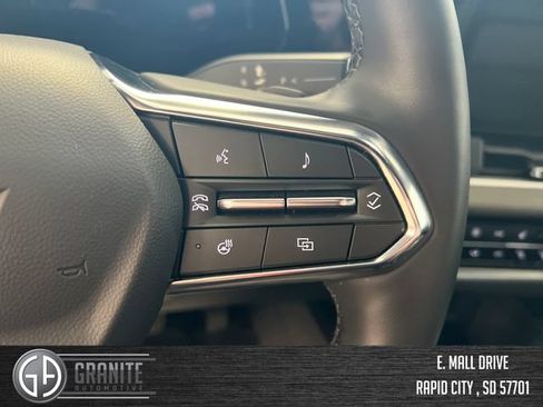 Used 2026 Chevrolet Equinox LT w/ Convenience Package II AWD/4WD image 32