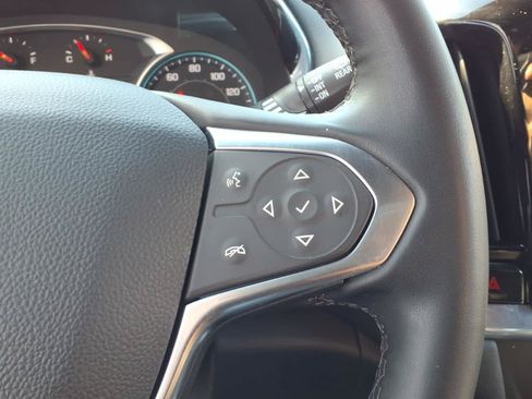 Used 2023 Chevrolet Traverse LT AWD/4WD image 16