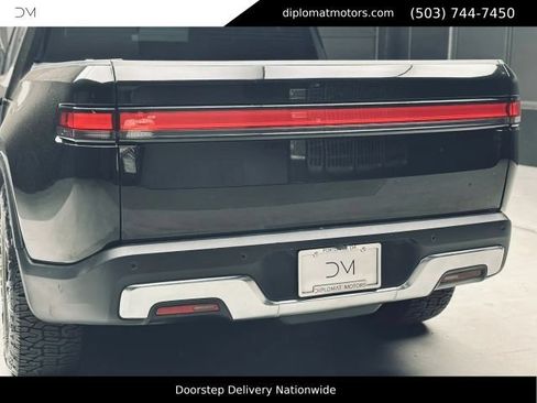 Used 2022 Rivian R1T Adventure AWD/4WD image 16