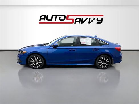 Used 2023 Honda Civic EX image 4