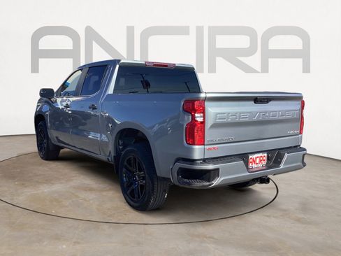 Used 2025 Chevrolet Silverado 1500 Custom image 12