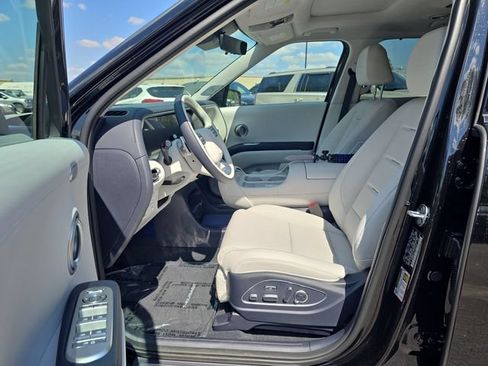 New 2026 Hyundai Palisade Calligraphy FWD image 11