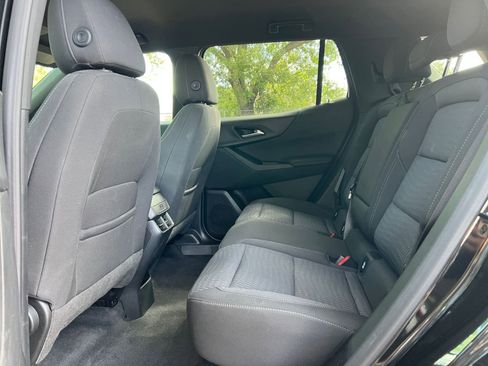 Used 2025 Chevrolet Equinox LT AWD/4WD image 23