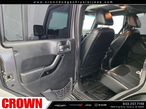 Used 2016 Jeep Wrangler Unlimited Sahara image 21