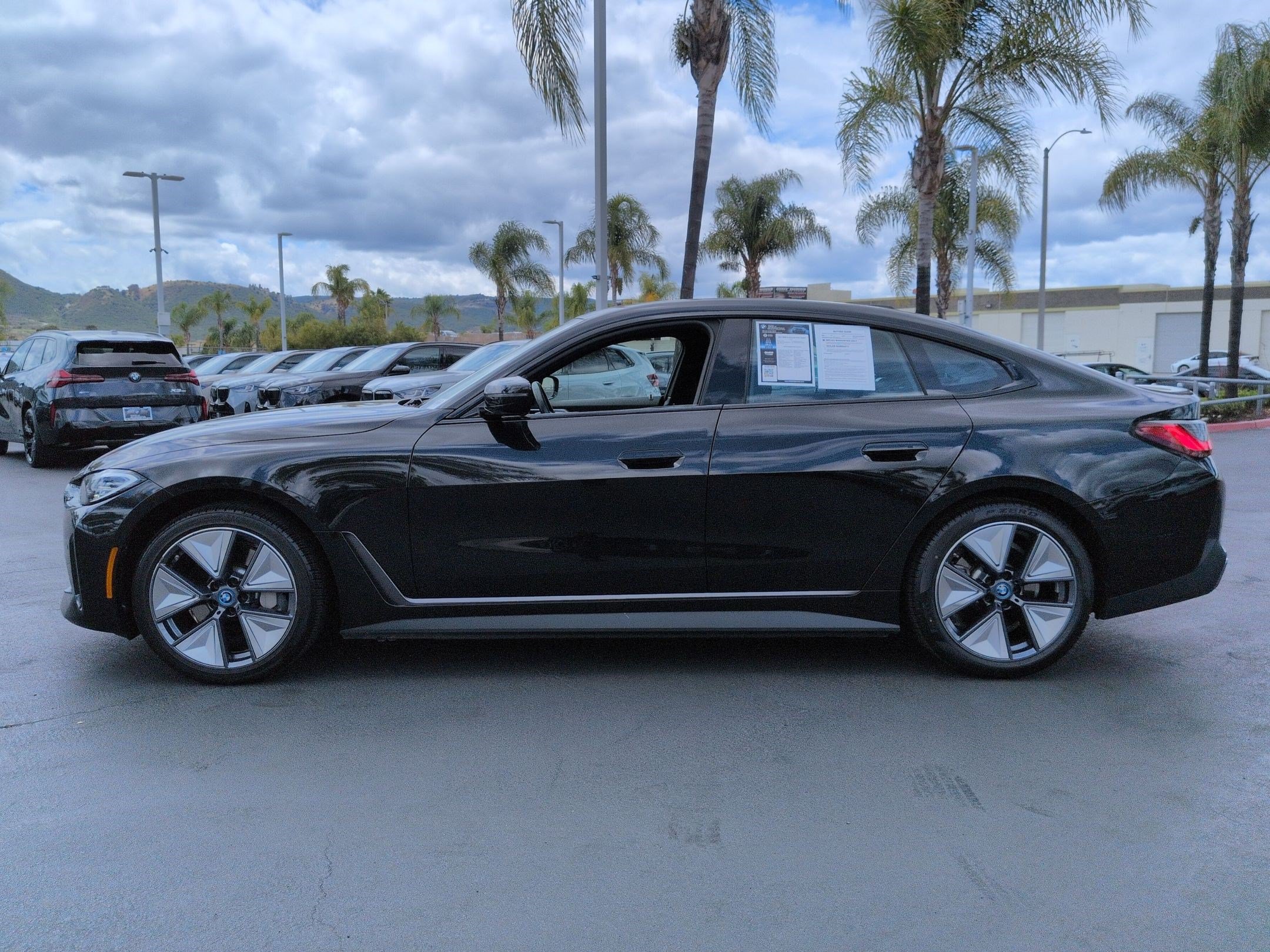 Used 2023 BMW i4 eDrive35 RWD image 7