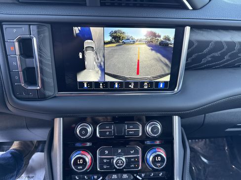 Used 2023 GMC Yukon Denali image 19