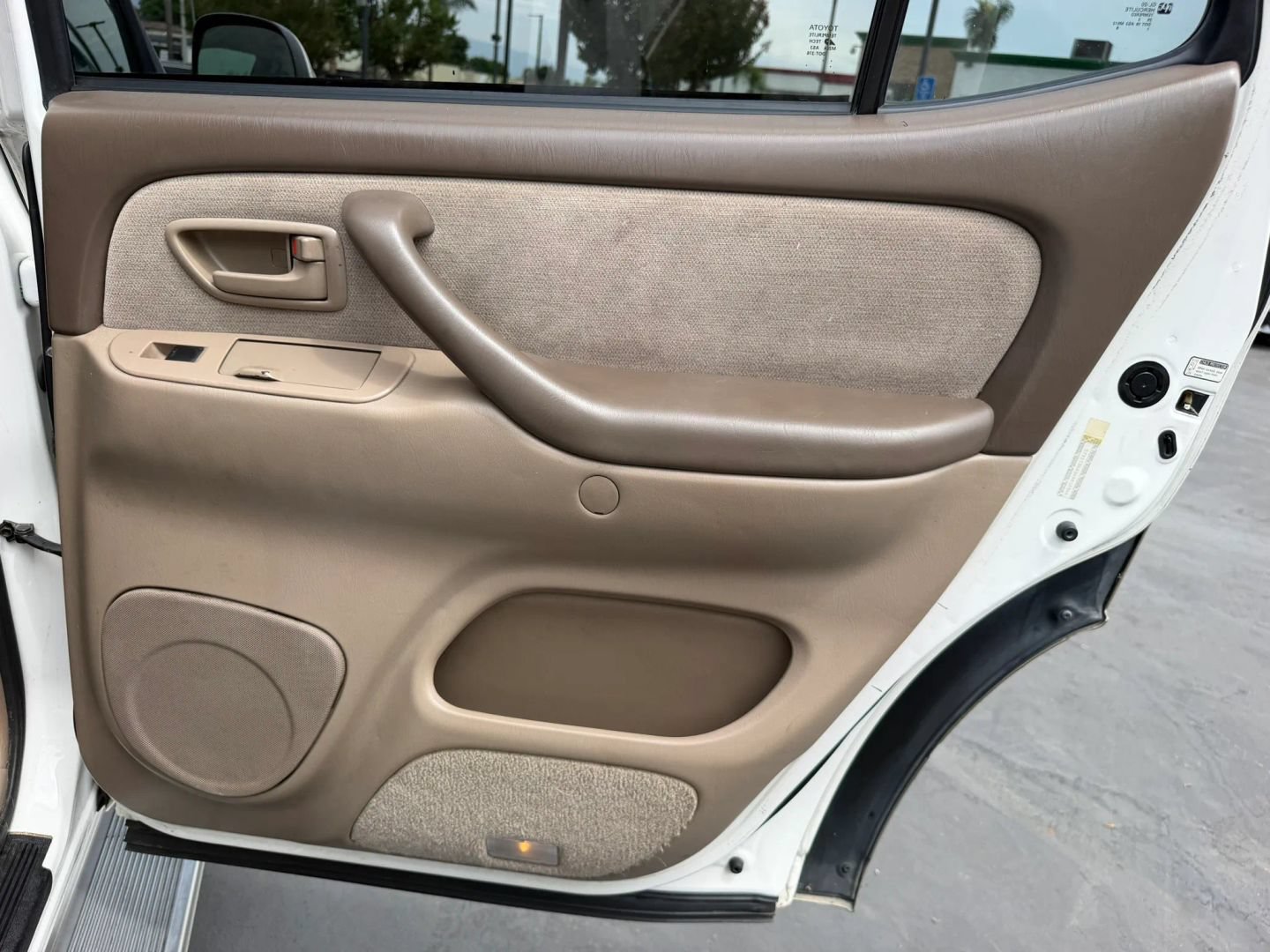 Used 2004 Toyota Sequoia SR5 RWD image 18