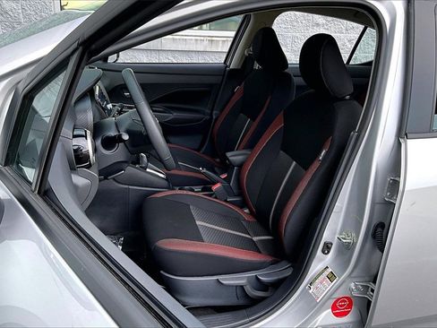 Certified 2025 Nissan Versa SR w/ Trunk Package image 18