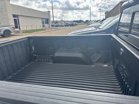 Used 2019 Chevrolet Silverado 1500 LTZ w/ LTZ Plus Package AWD/4WD image 4